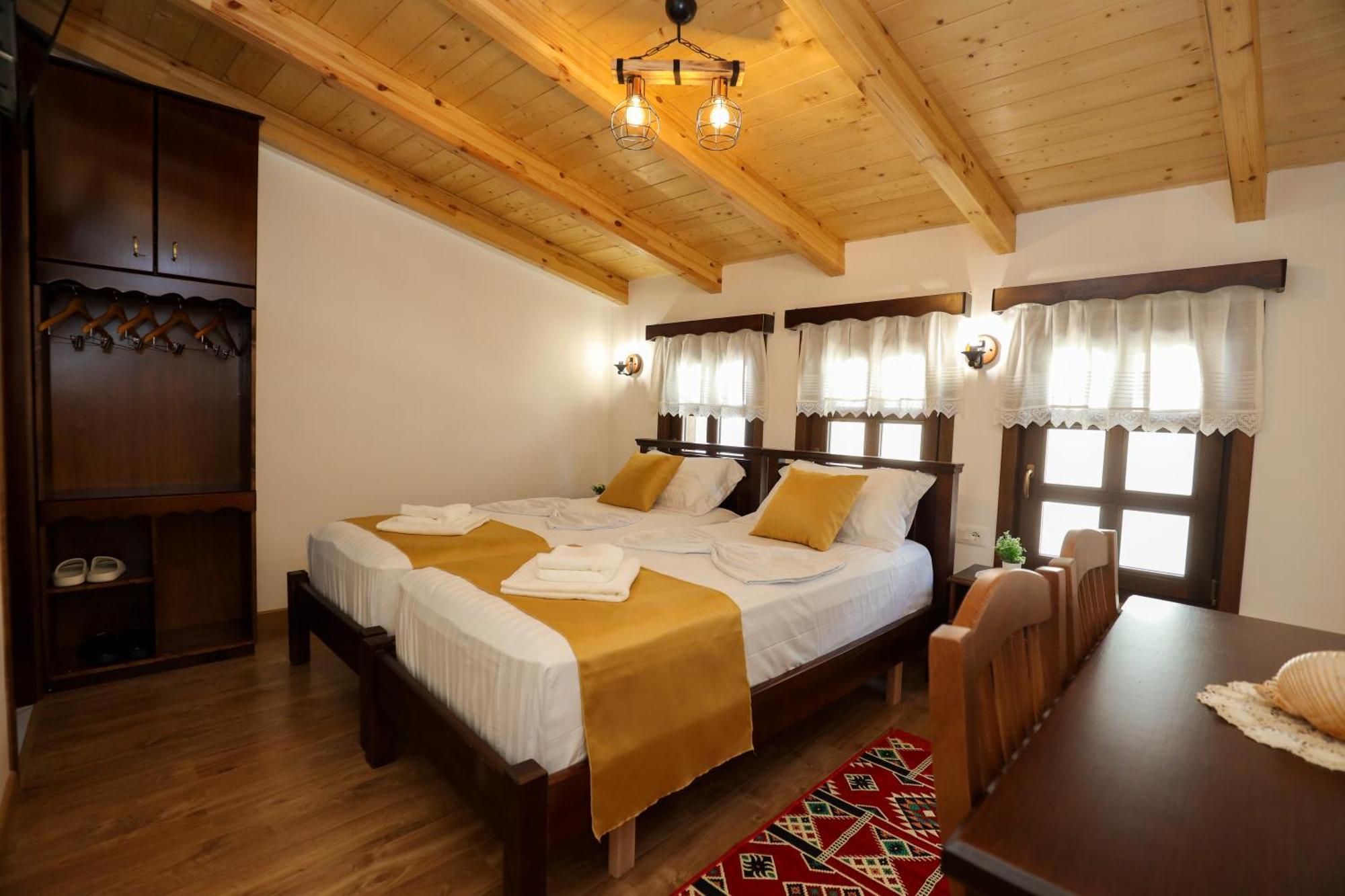 The House Of Dollma , Inside Kruja Castle Hotel Cameră foto