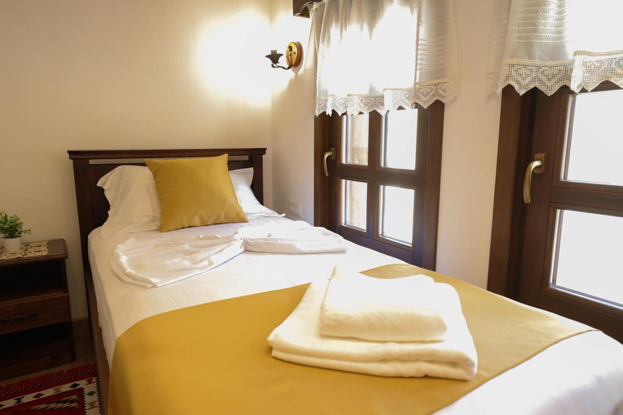 The House Of Dollma , Inside Kruja Castle Hotel Cameră foto