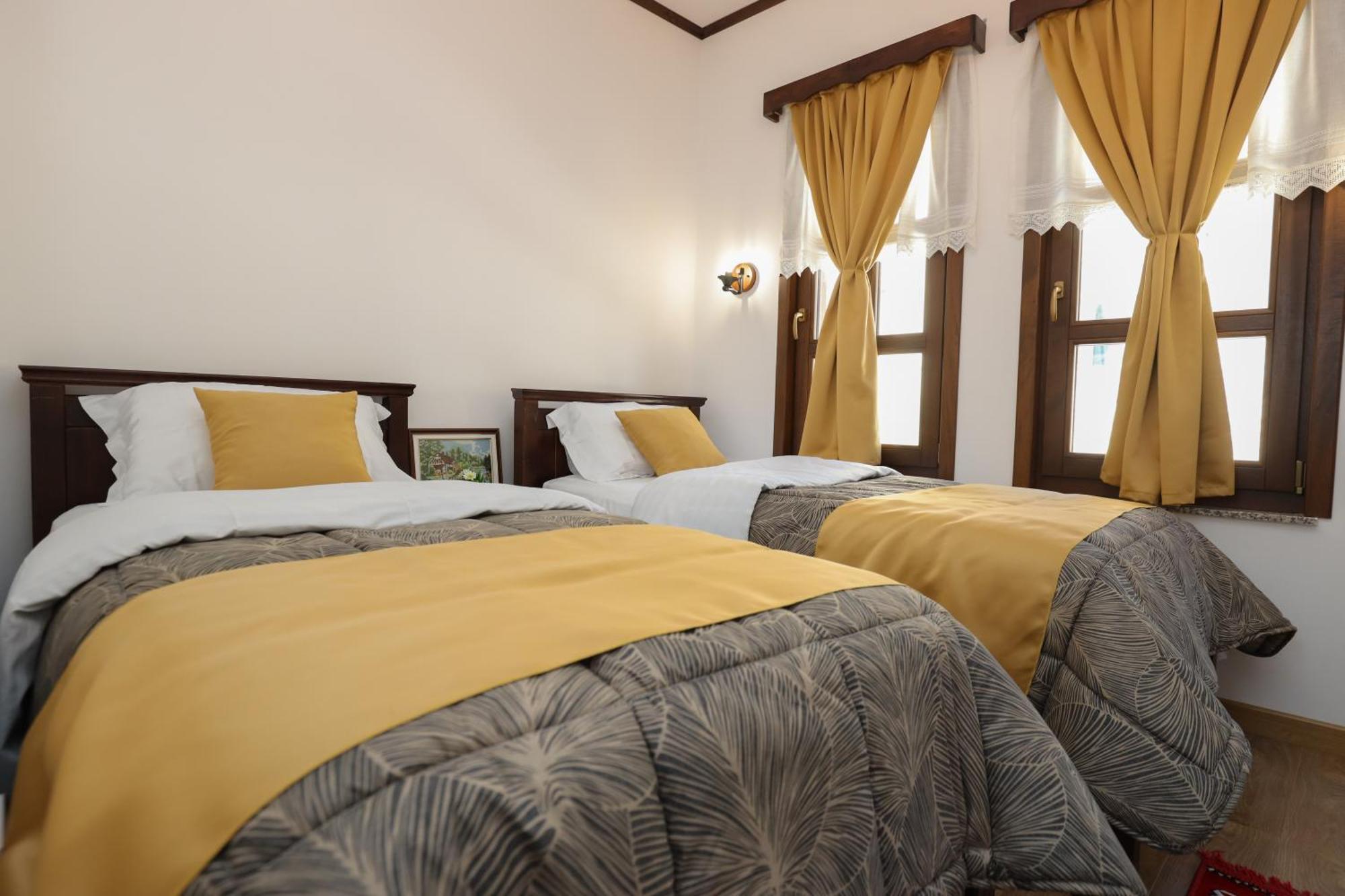 The House Of Dollma , Inside Kruja Castle Hotel Cameră foto