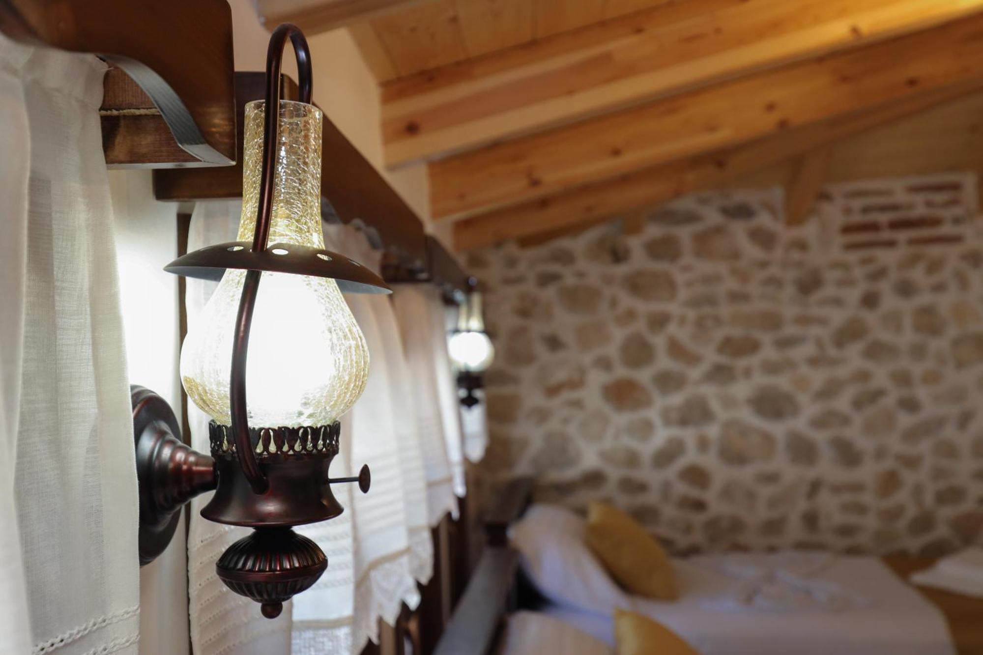 The House Of Dollma , Inside Kruja Castle Hotel Exterior foto