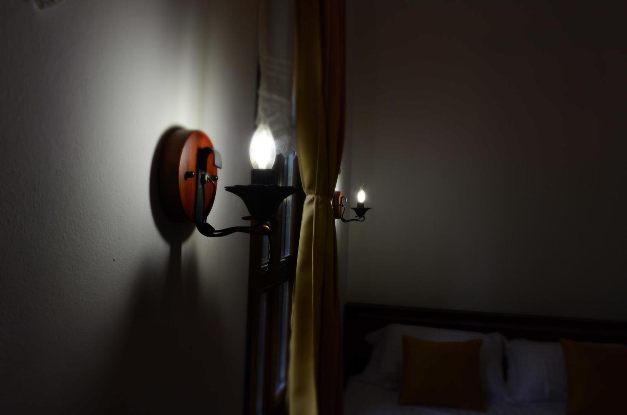 The House Of Dollma , Inside Kruja Castle Hotel Exterior foto